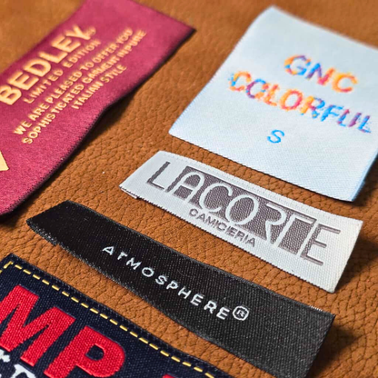 Dokuma Etiket – Logolu, Katlanmış Tekstil Etiketi