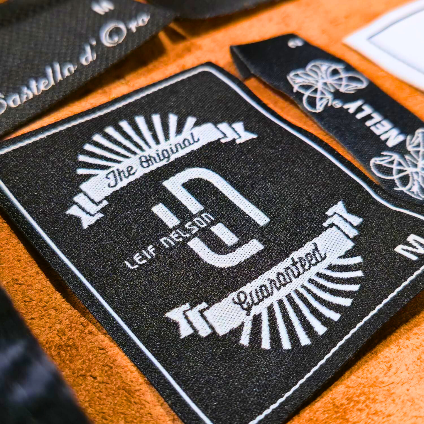 Dokuma Etiket – Siyah & Beyaz